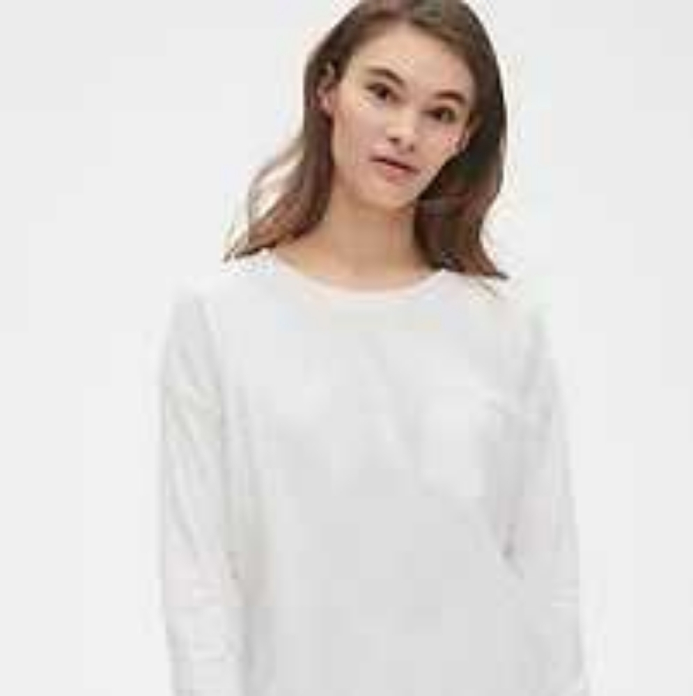 NWT GAP Long Sleeve T - L